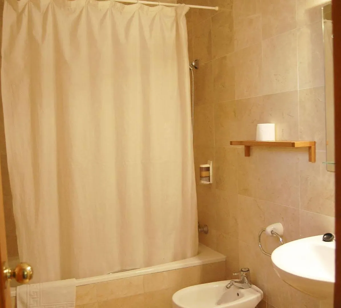 Hostal Drago Pueblo Nuevo de Guadiaro Maison d'hôtes
