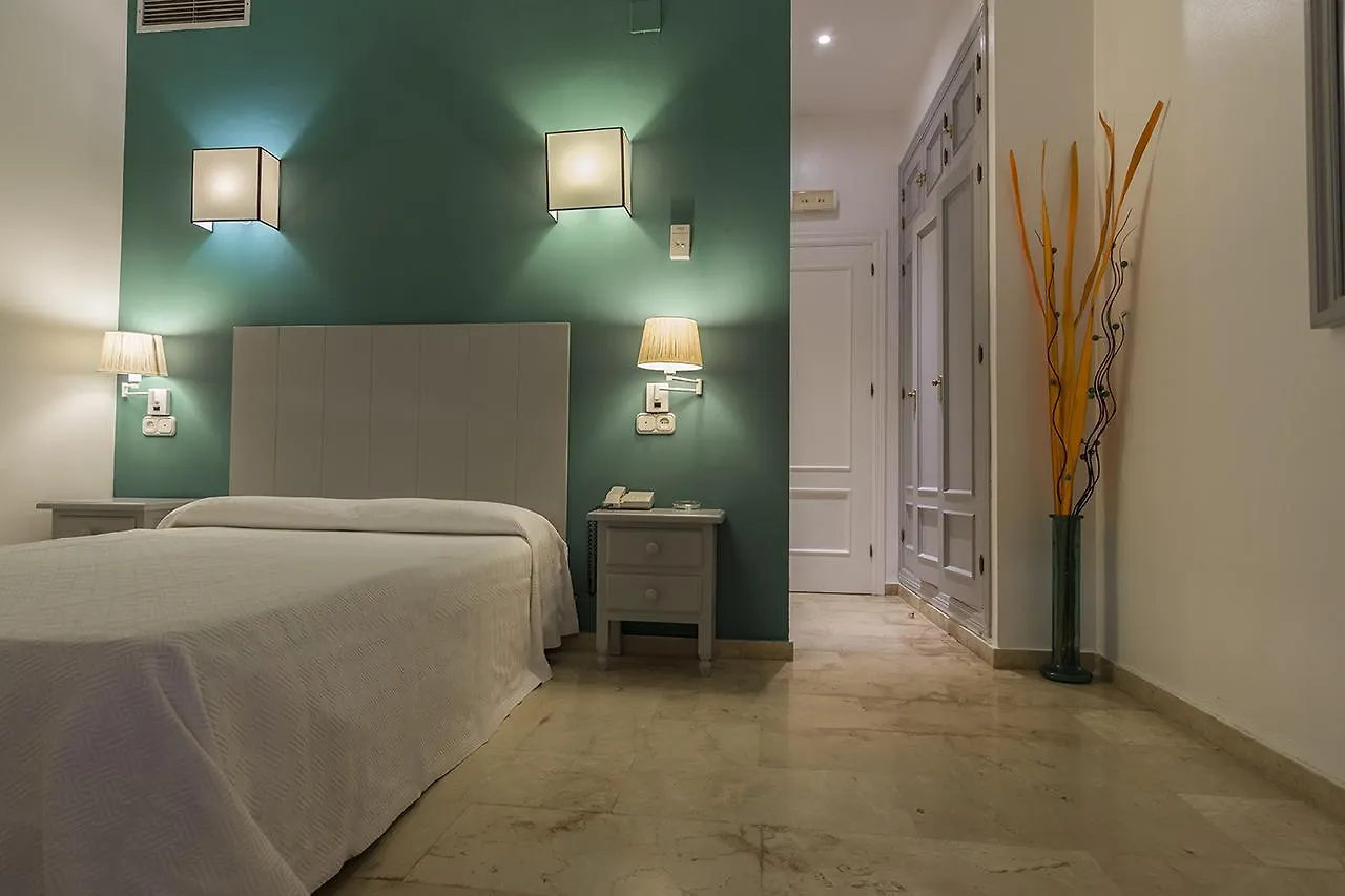 Hostal Drago Pueblo Nuevo de Guadiaro 2*,  Spagna
